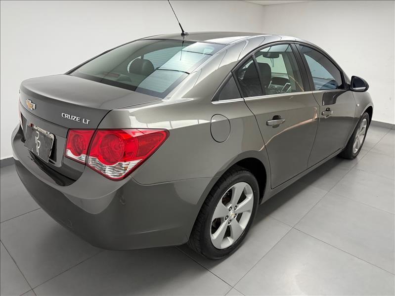CHEVROLET Cruze Sedan - Foto