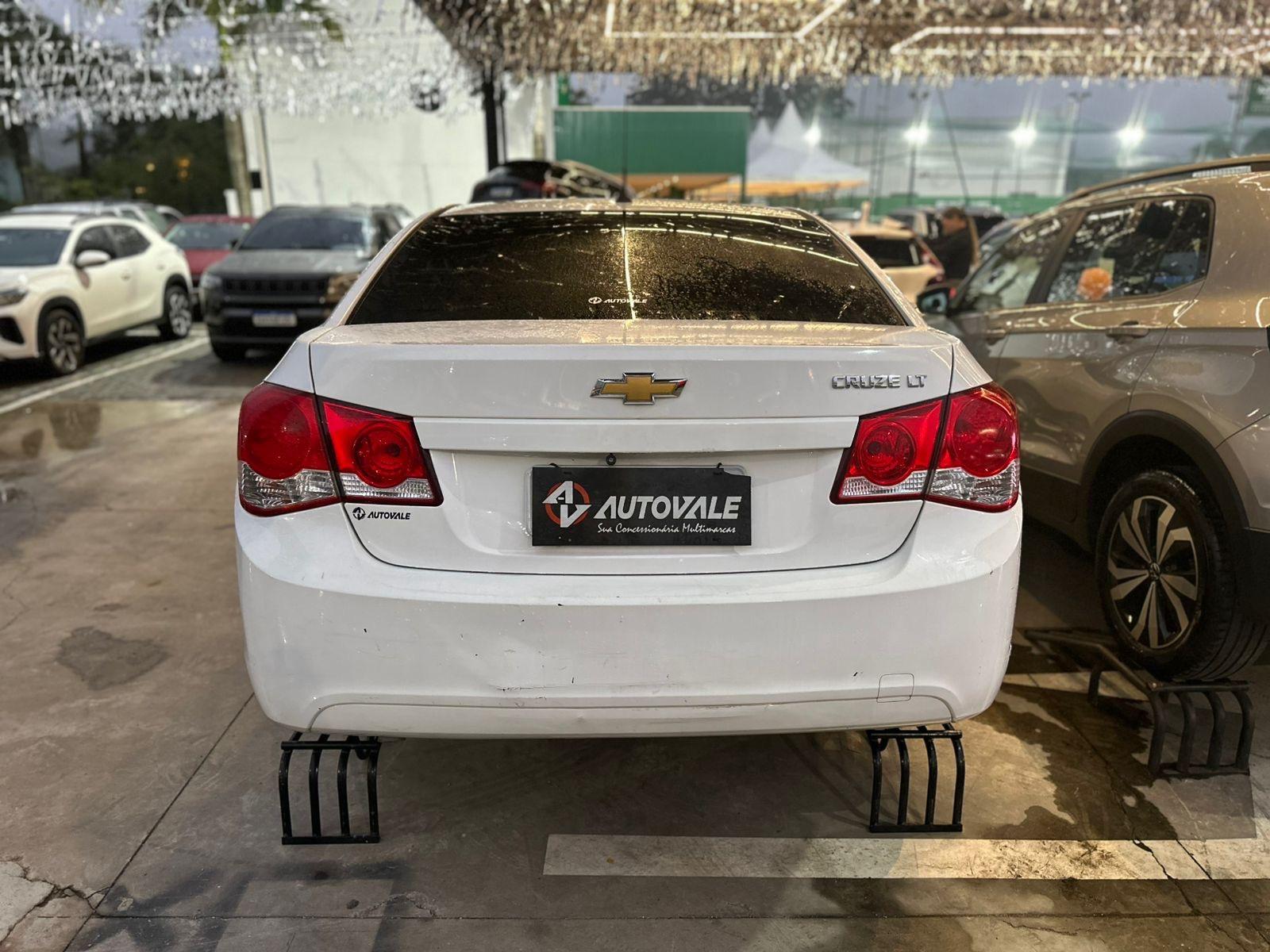 CHEVROLET Cruze Sedan - Foto