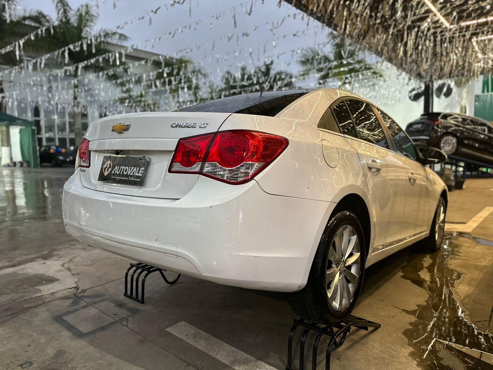 CHEVROLET Cruze Sedan - Foto