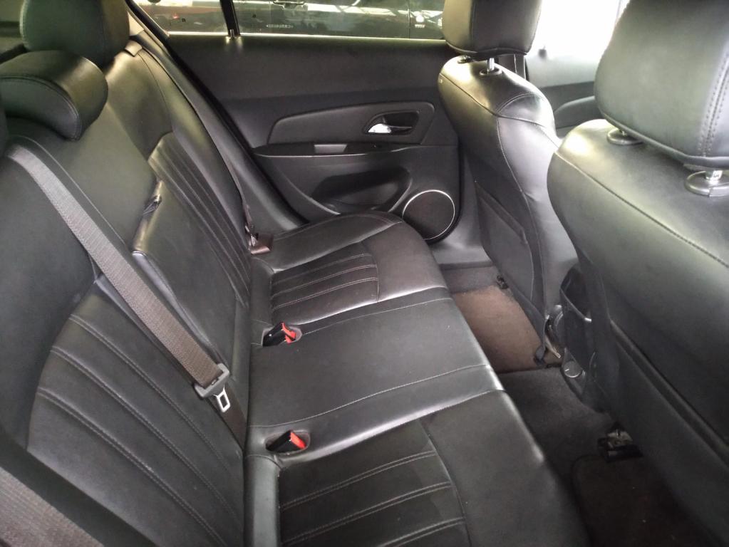 CHEVROLET Cruze Sedan - Foto