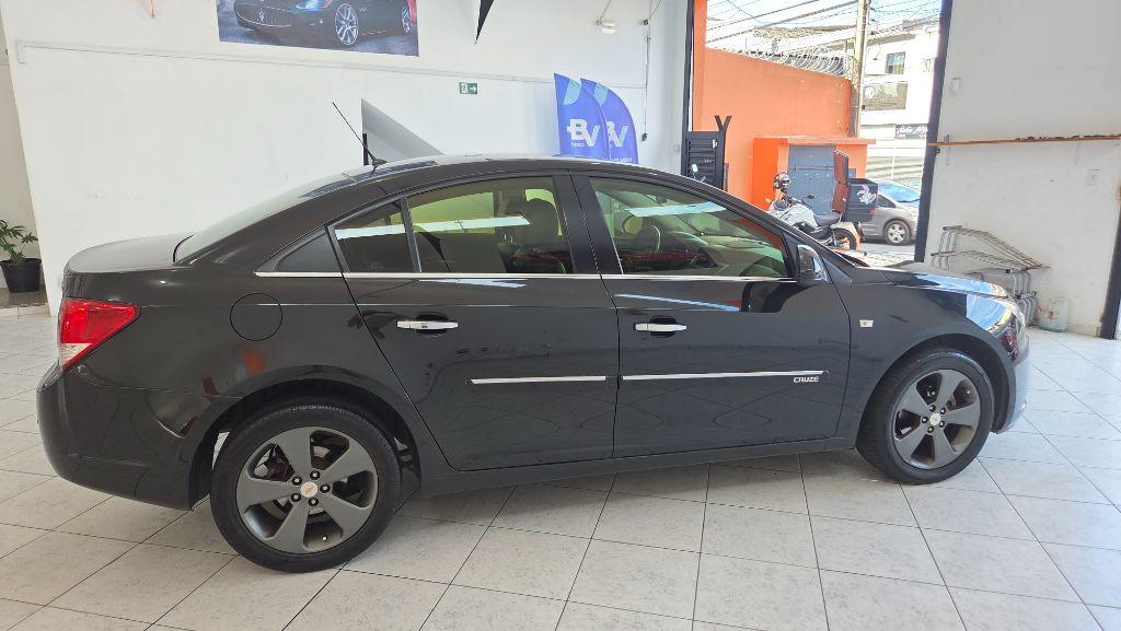 CHEVROLET Cruze Sedan - Foto