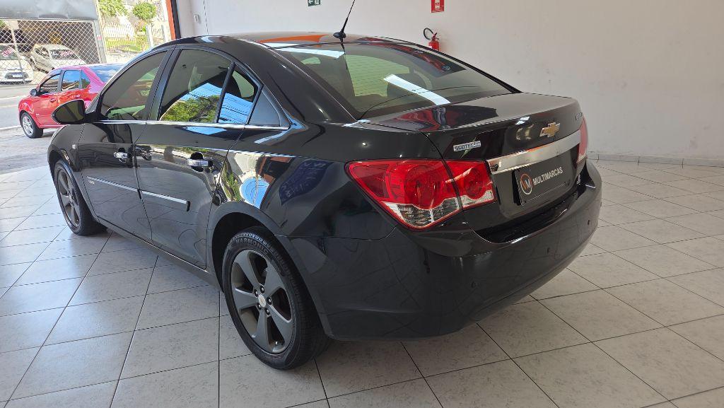 CHEVROLET Cruze Sedan - Foto