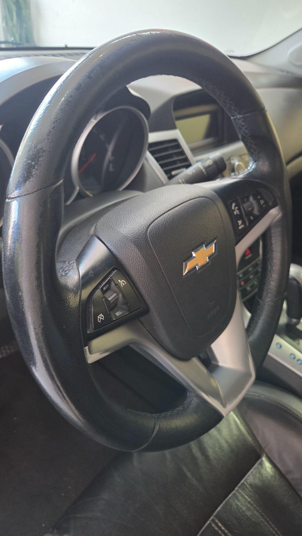 CHEVROLET Cruze Sedan - Foto