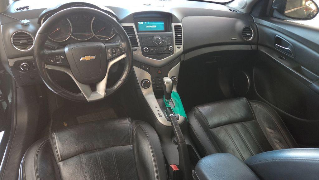 CHEVROLET Cruze Sedan - Foto