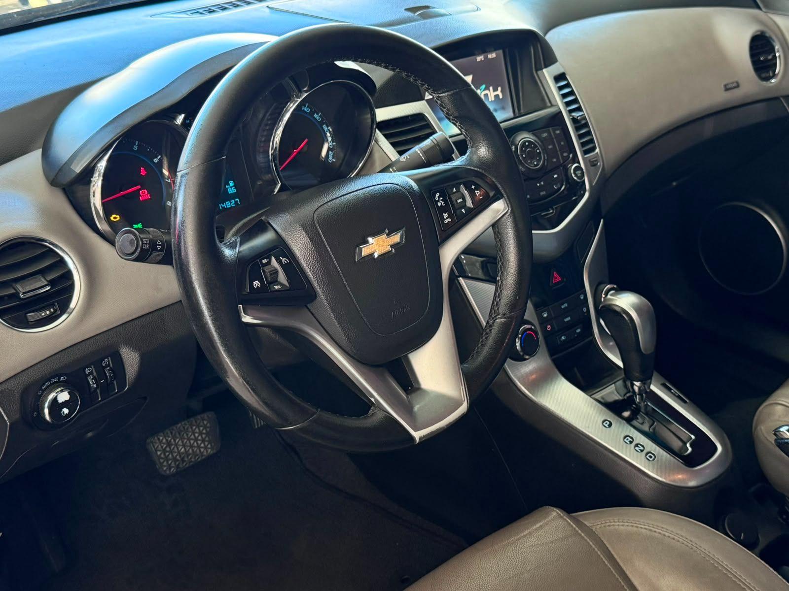 CHEVROLET Cruze Sedan - Foto