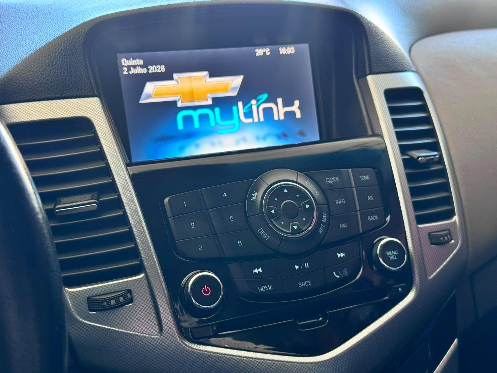 CHEVROLET Cruze Sedan - Foto