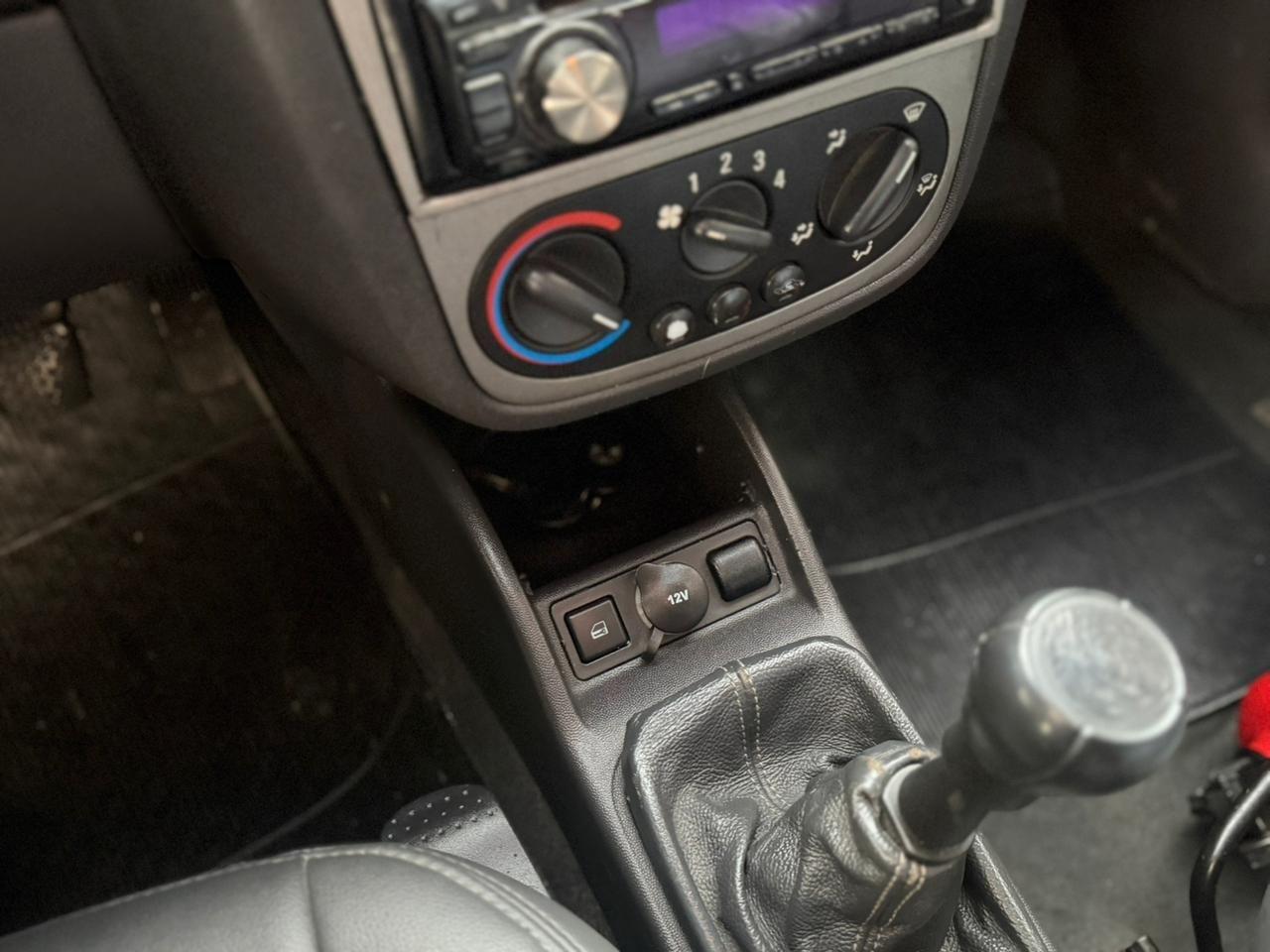 CHEVROLET Montana - Foto