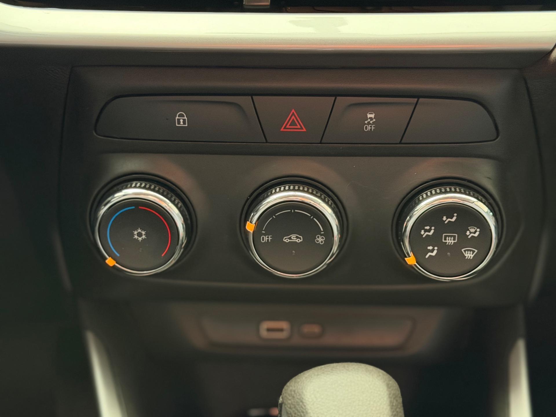 CHEVROLET Montana - Foto