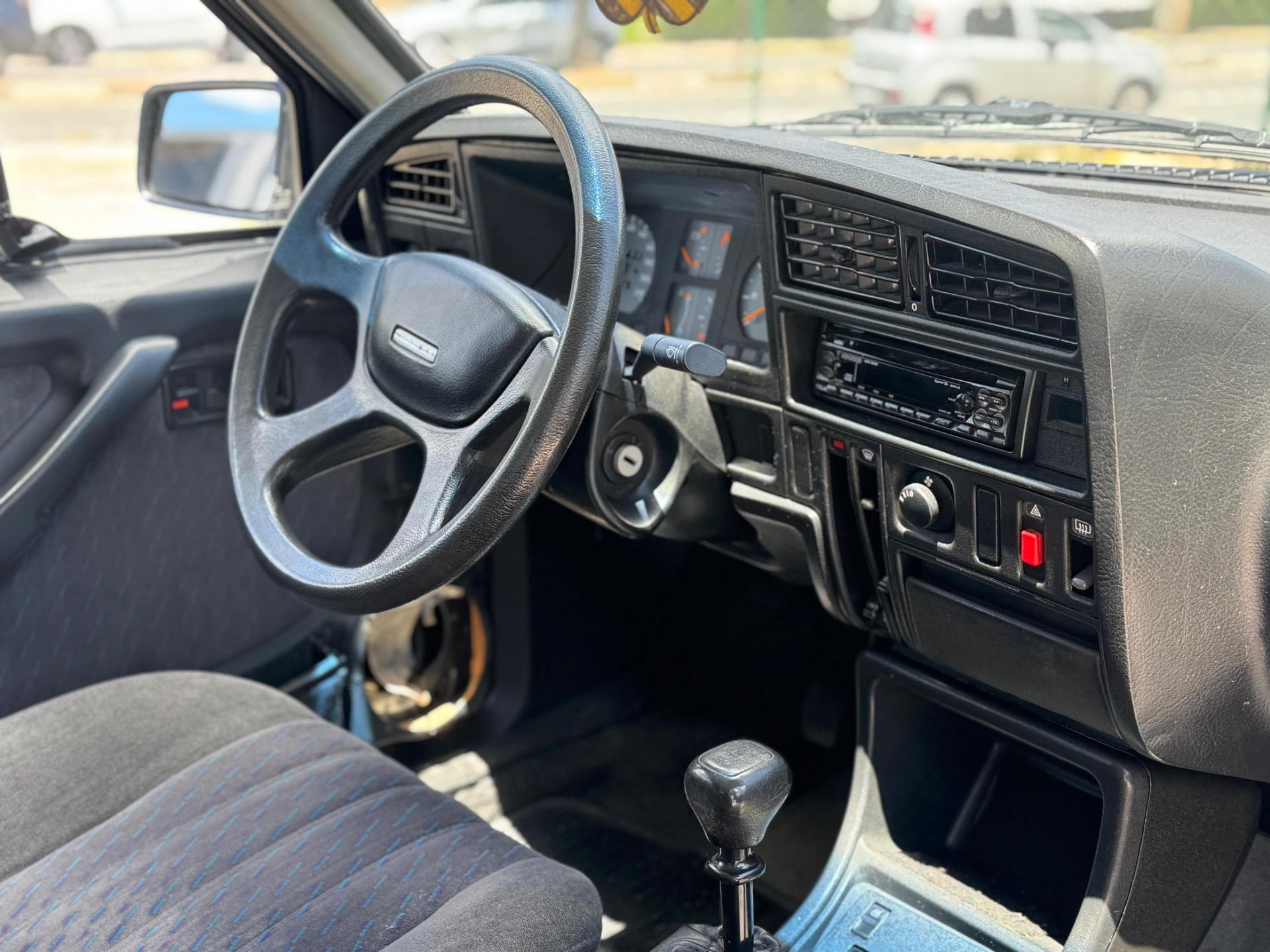 CHEVROLET Monza Sedan - Foto