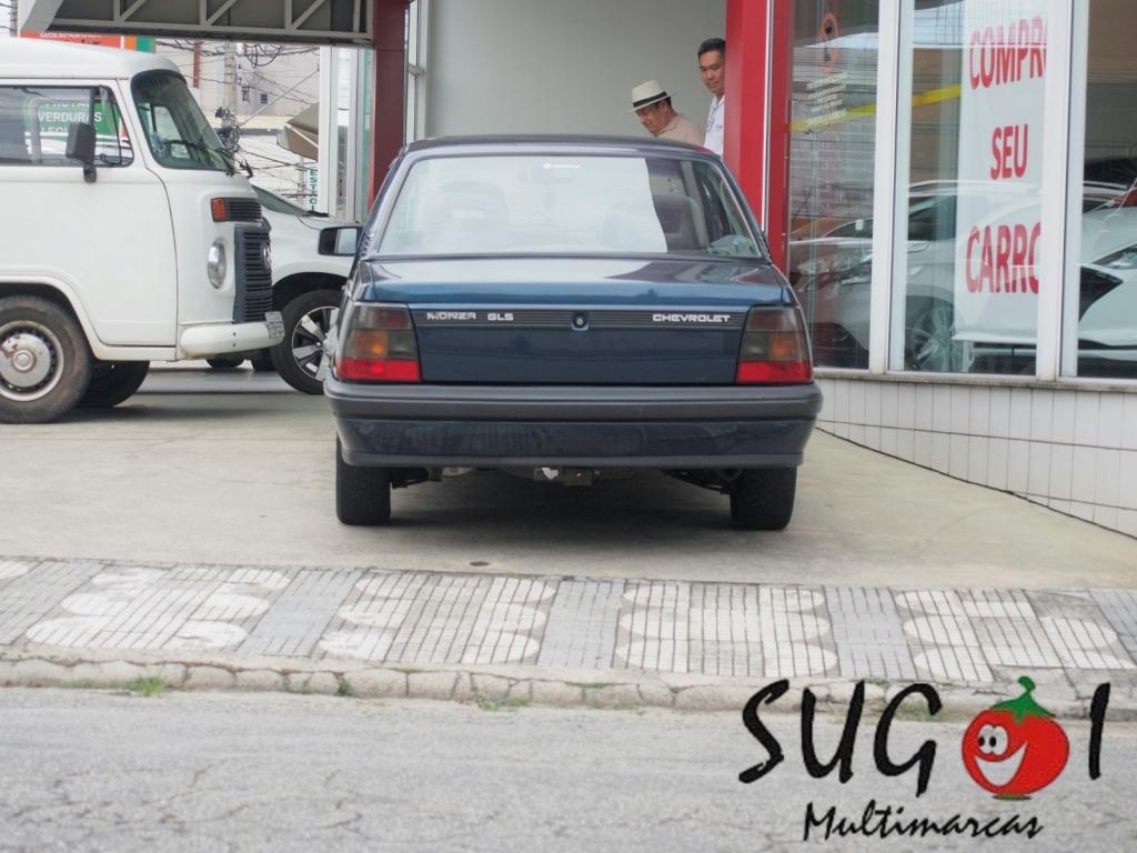 CHEVROLET Monza Sedan - Foto