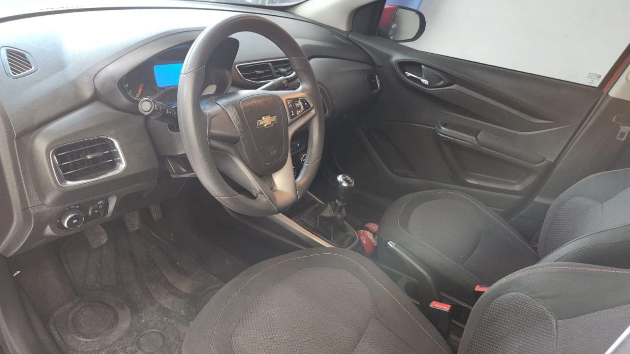CHEVROLET Onix Hatch - Foto