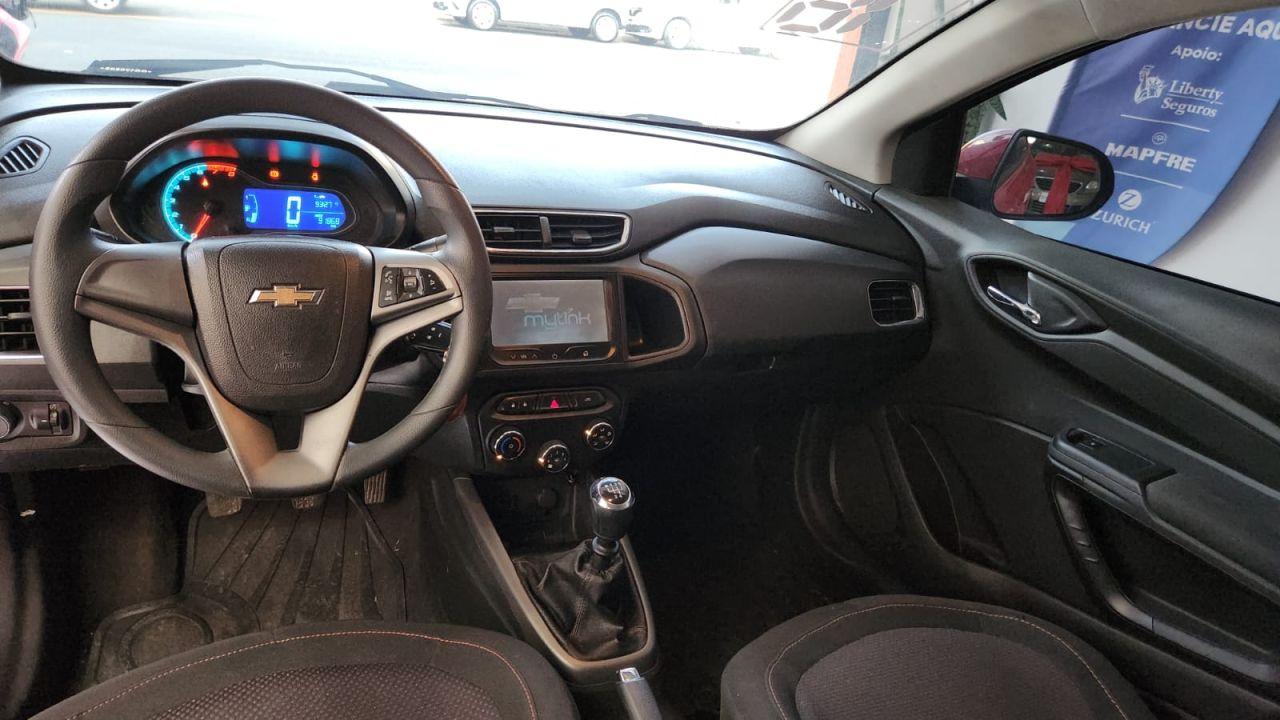 CHEVROLET Onix Hatch - Foto