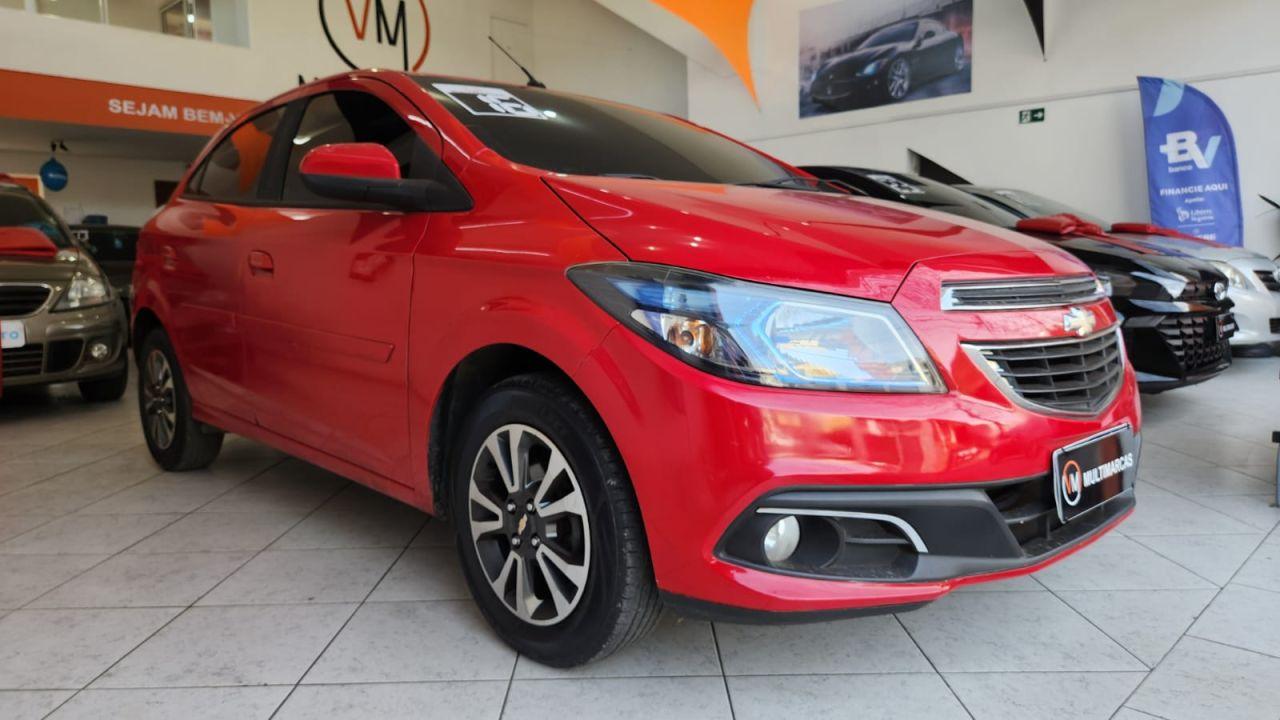 CHEVROLET Onix Hatch - Foto