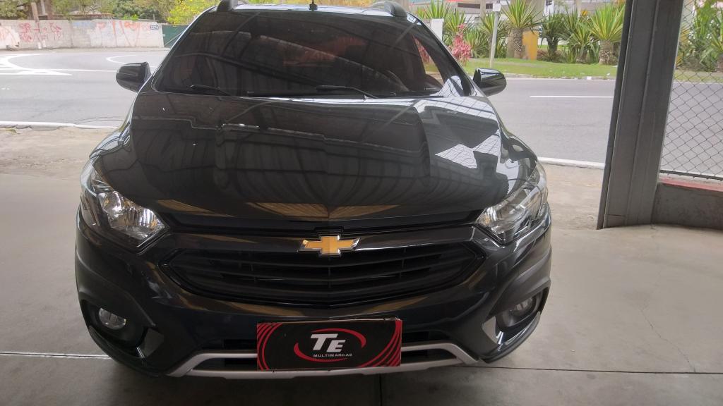 CHEVROLET Onix Hatch - Foto