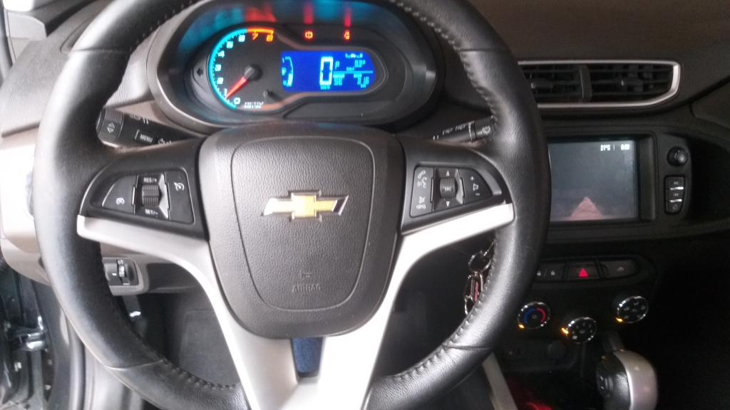 CHEVROLET Onix Hatch - Foto