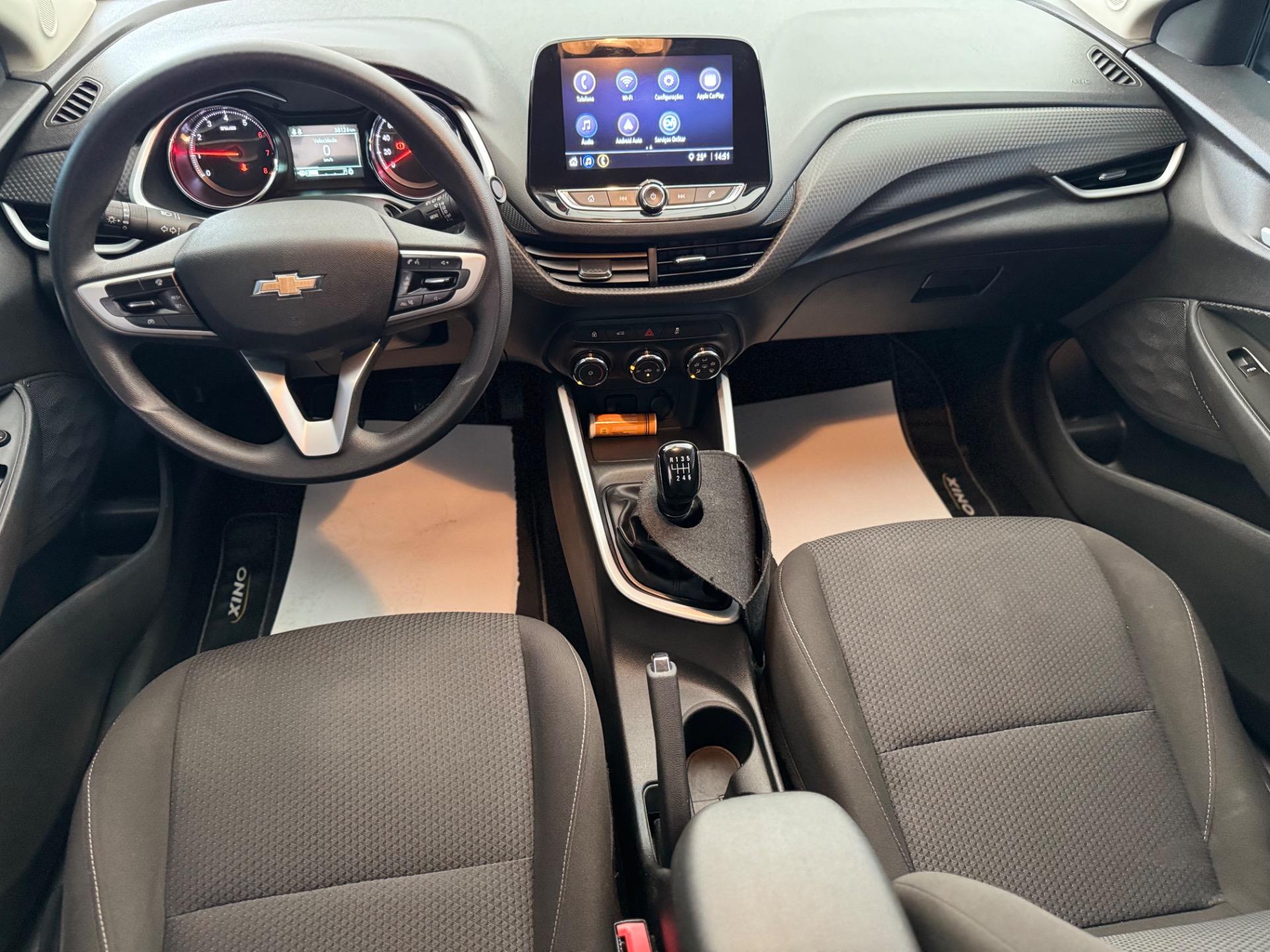 CHEVROLET Onix Hatch - Miniatura