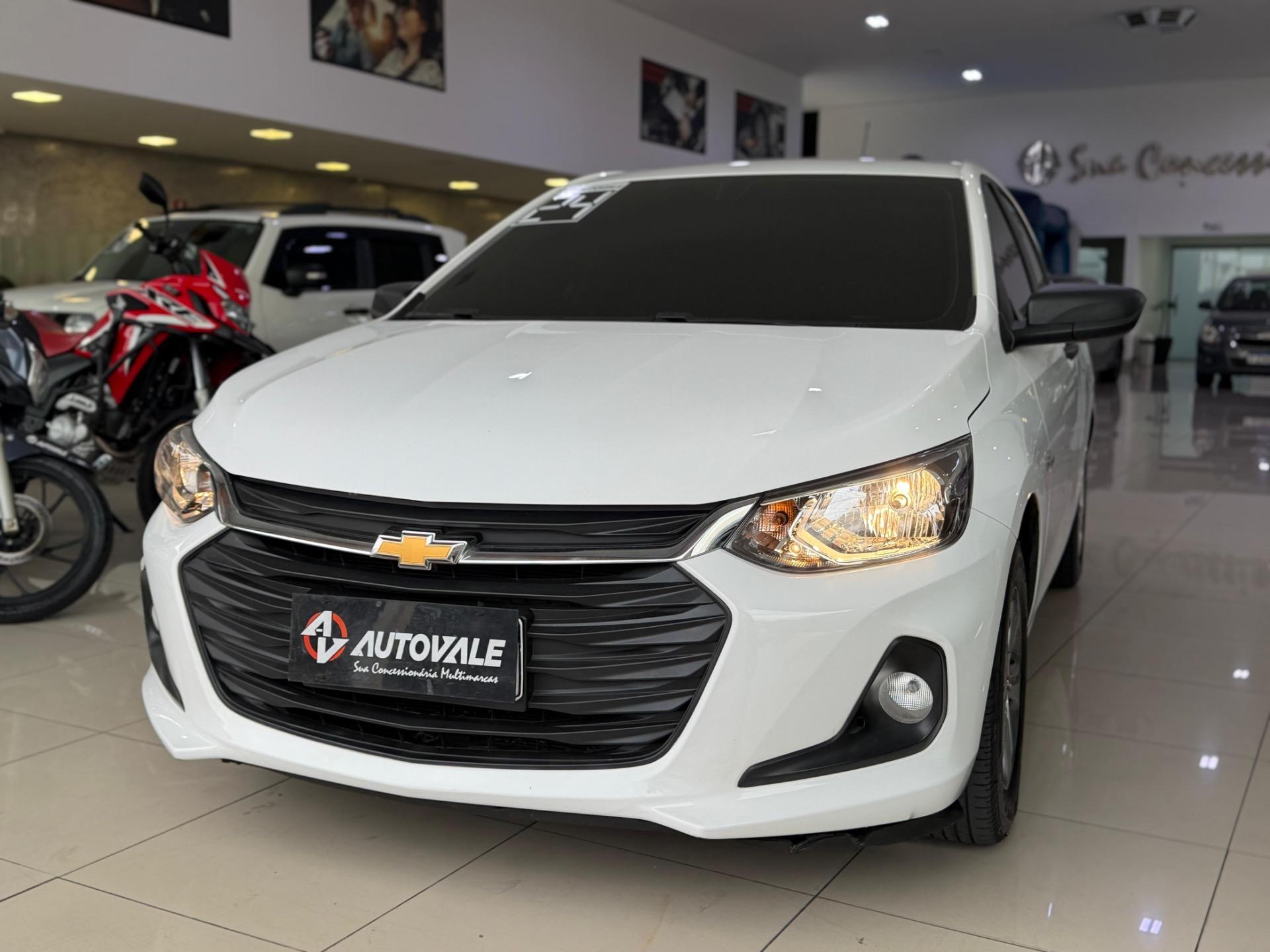 CHEVROLET Onix Hatch - Foto