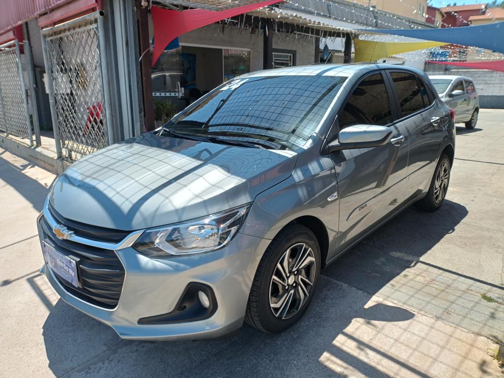 CHEVROLET Onix Hatch - Foto