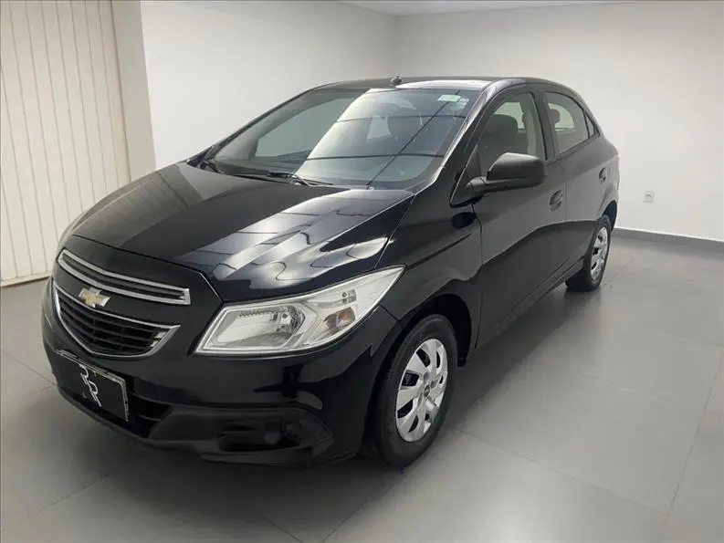 CHEVROLET Onix Hatch - Foto