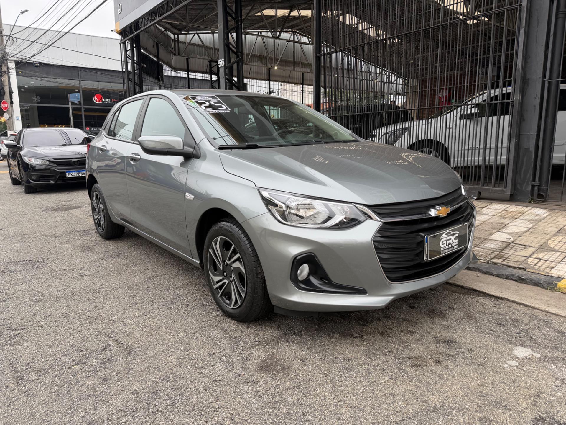 CHEVROLET Onix Hatch - Foto