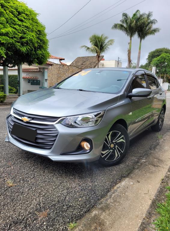 CHEVROLET Onix Hatch - Foto