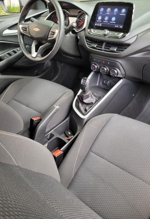 CHEVROLET Onix Hatch - Foto