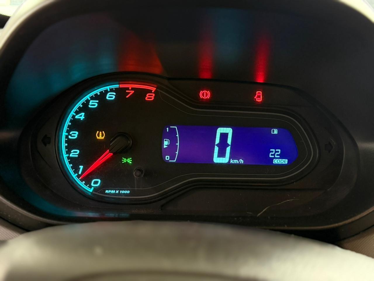 CHEVROLET Onix Hatch - Foto