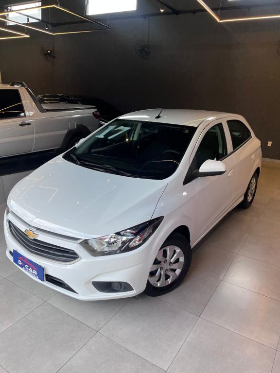 CHEVROLET Onix Hatch - Foto