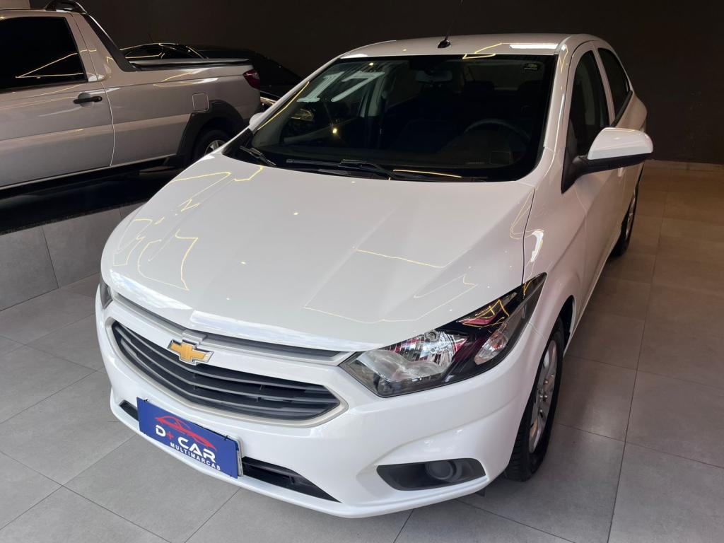 CHEVROLET Onix Hatch - Foto