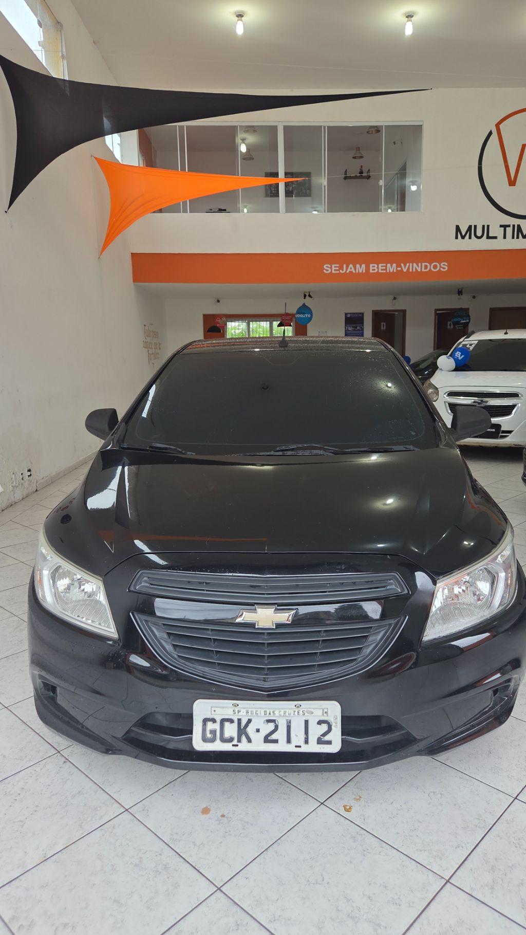 CHEVROLET Onix Hatch - Foto