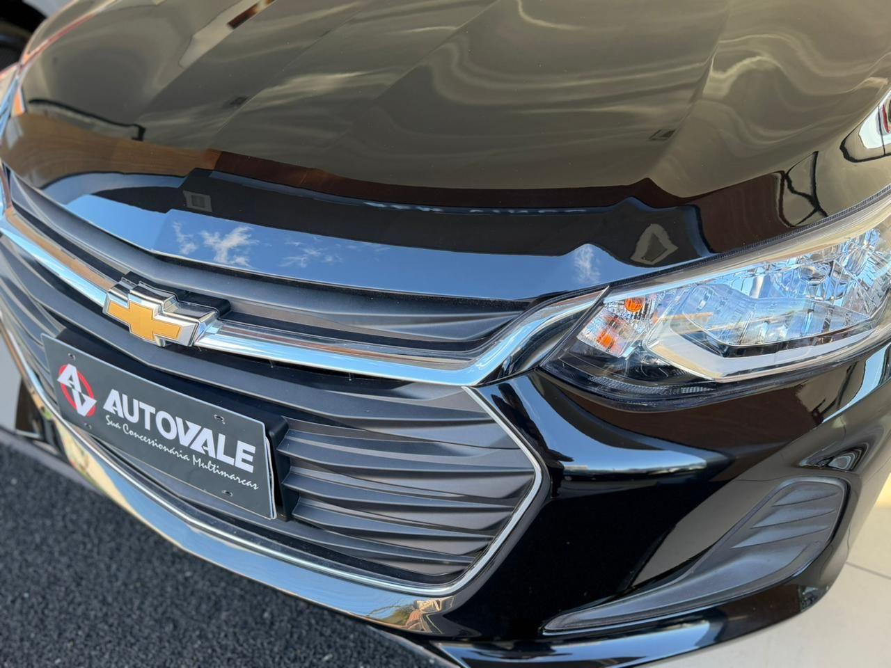 CHEVROLET Onix Hatch - Foto