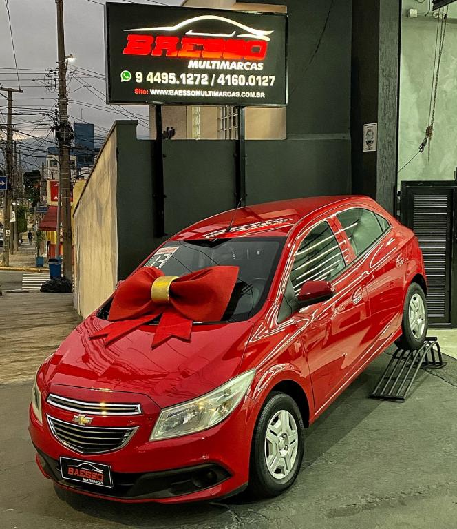 CHEVROLET Onix Hatch - Foto