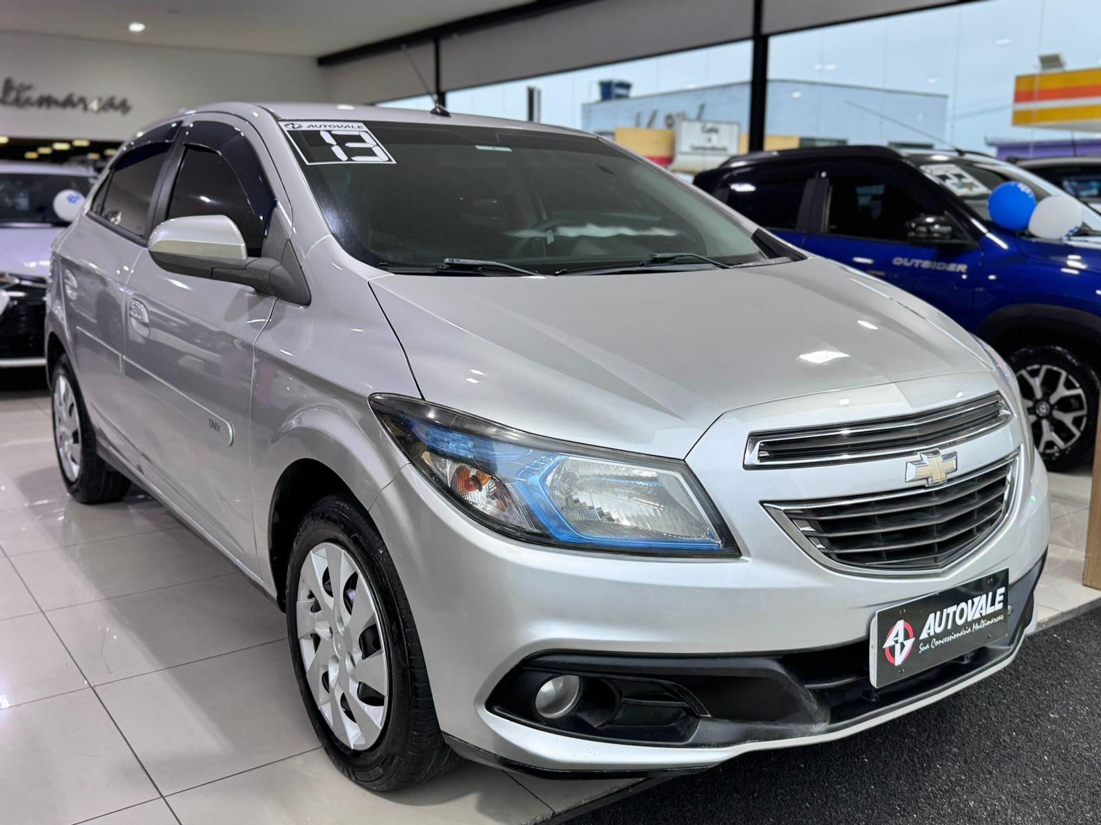 CHEVROLET Onix Hatch
