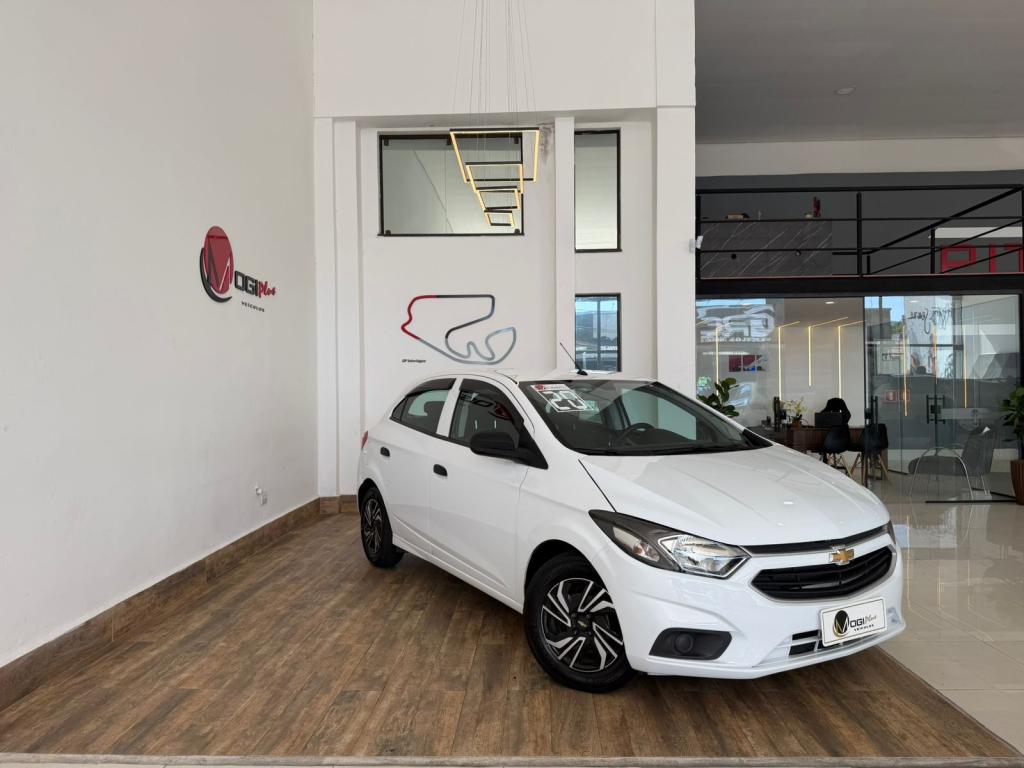 CHEVROLET Onix Hatch