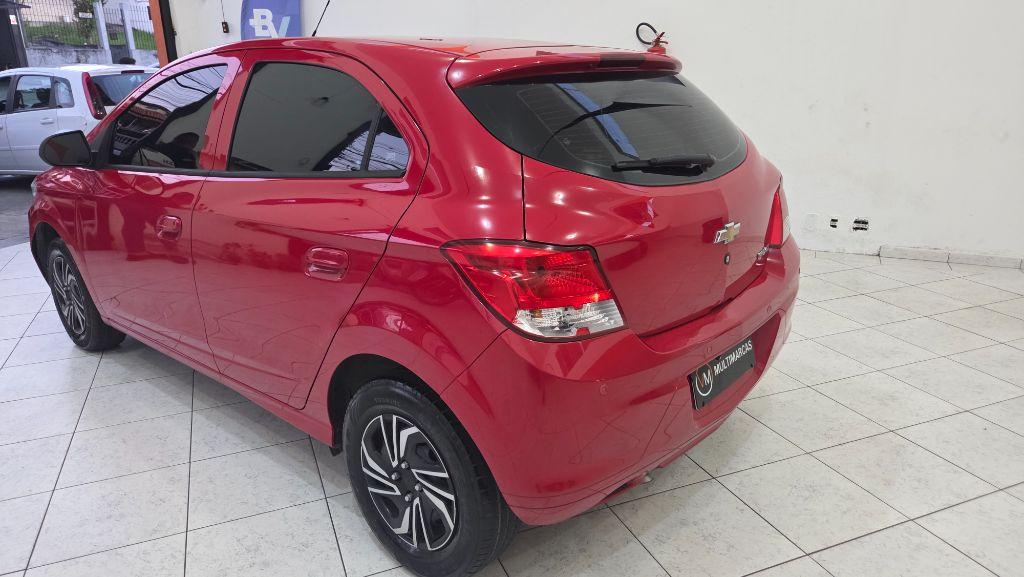 CHEVROLET Onix Hatch - Foto