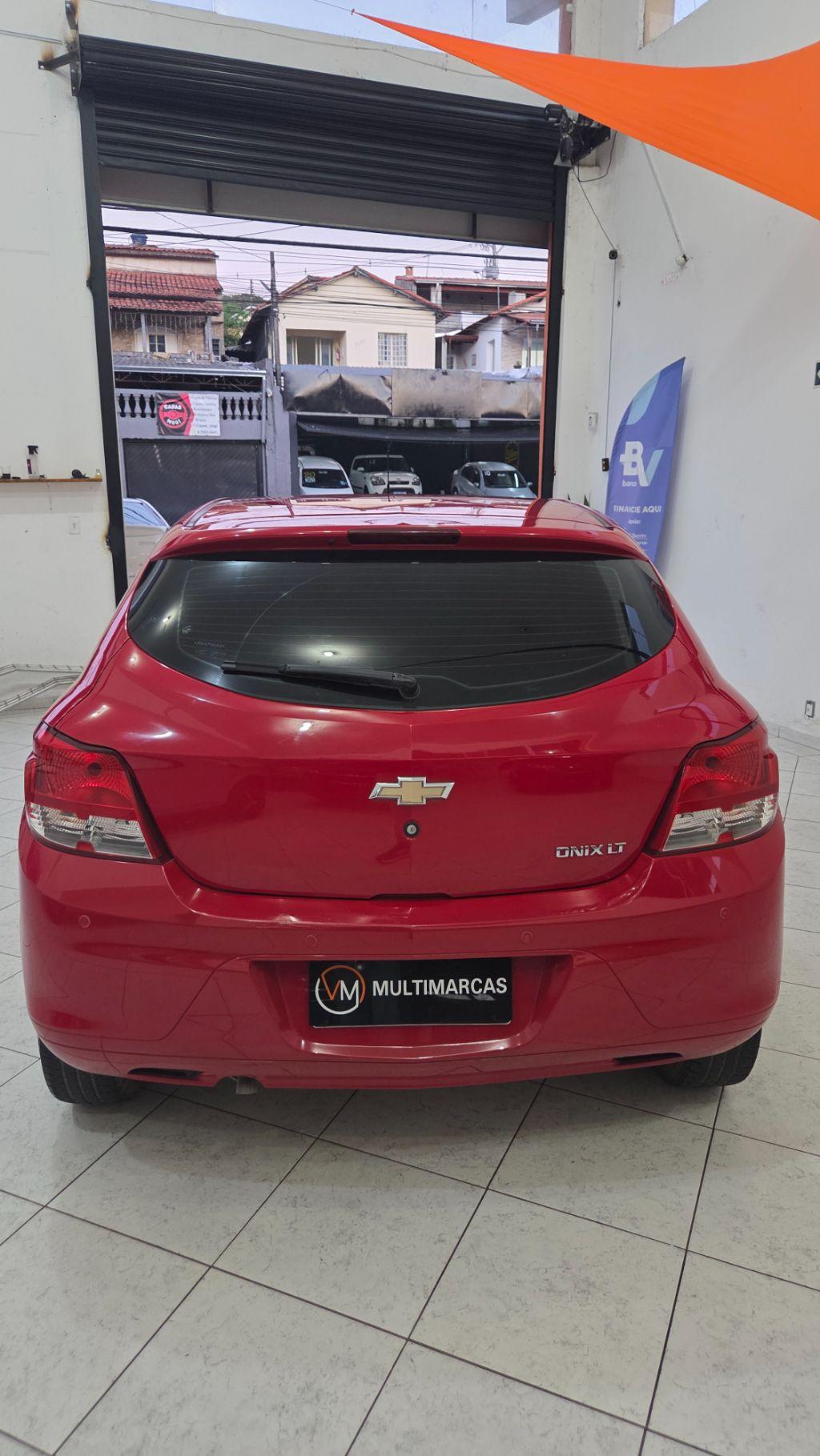 CHEVROLET Onix Hatch - Foto