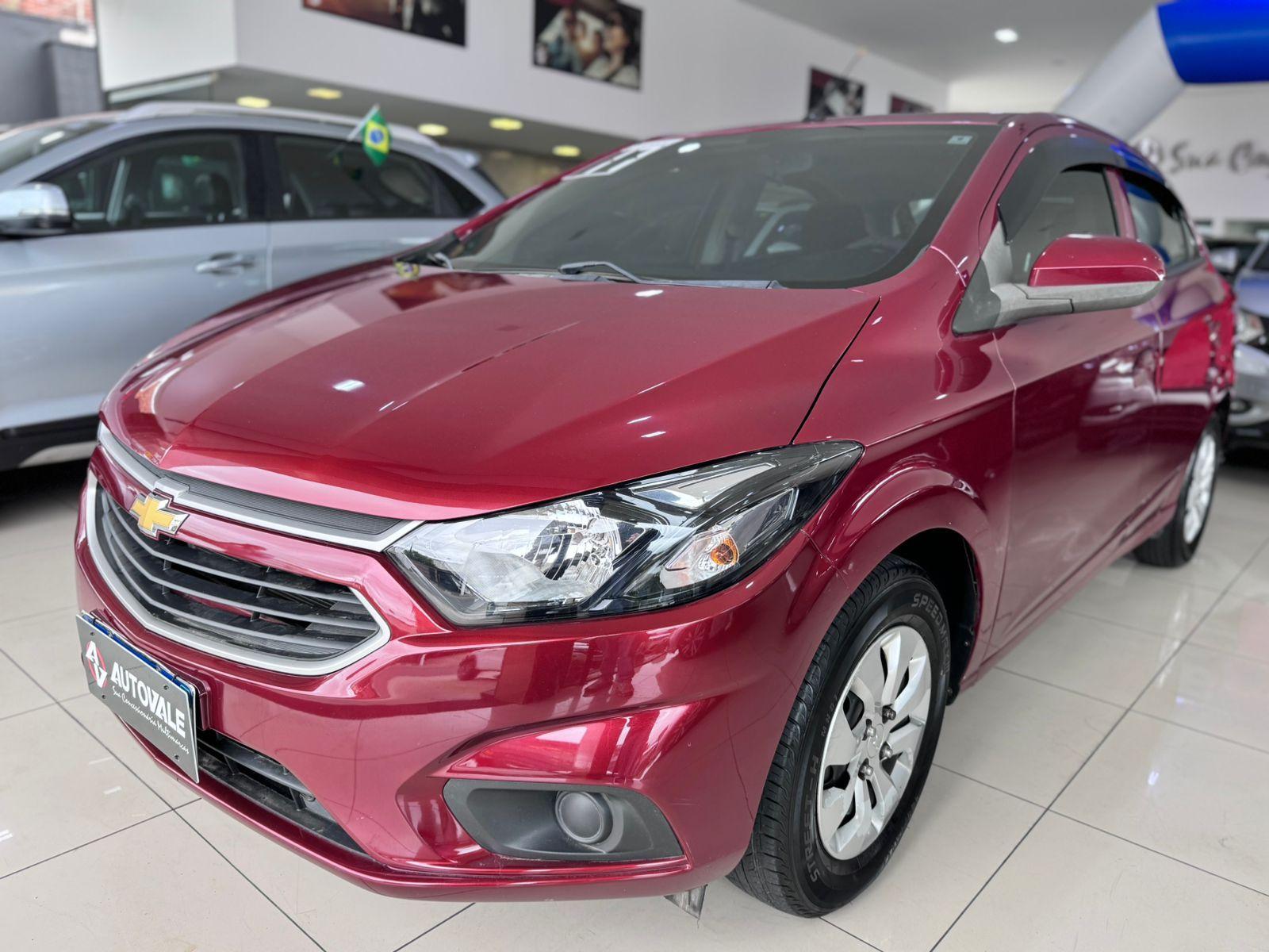 CHEVROLET Onix Hatch - Foto