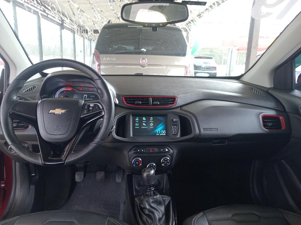CHEVROLET Onix Hatch - Foto
