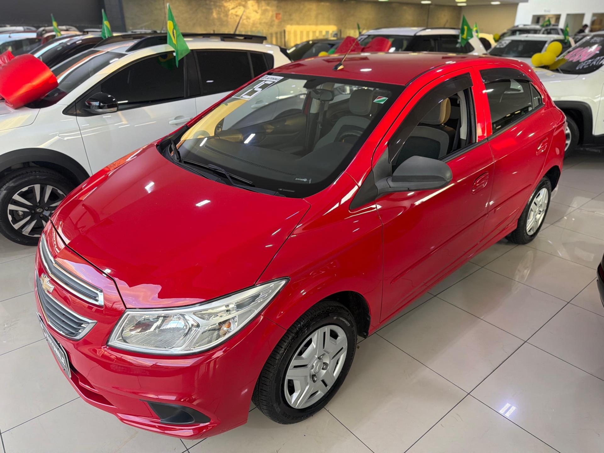 CHEVROLET Onix Hatch - Foto