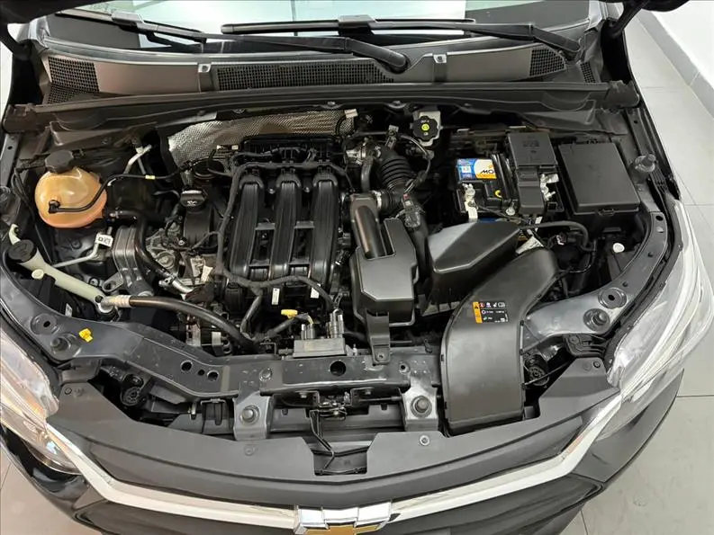 CHEVROLET Onix Hatch - Foto