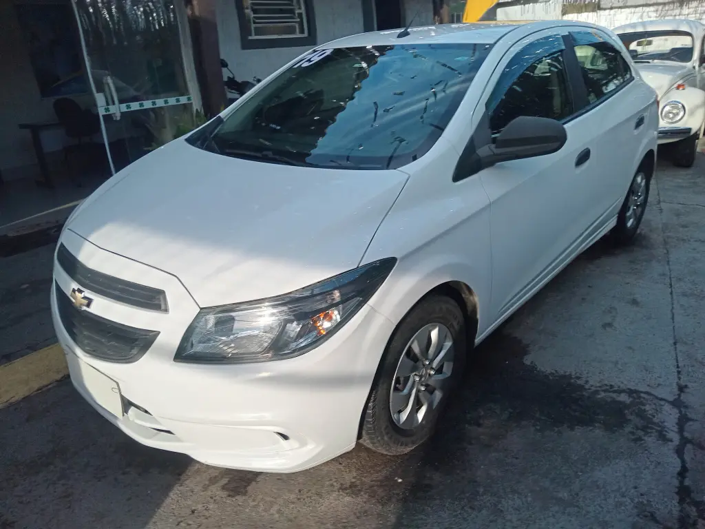 CHEVROLET Onix Hatch