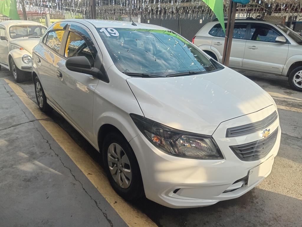 CHEVROLET Onix Hatch - Foto