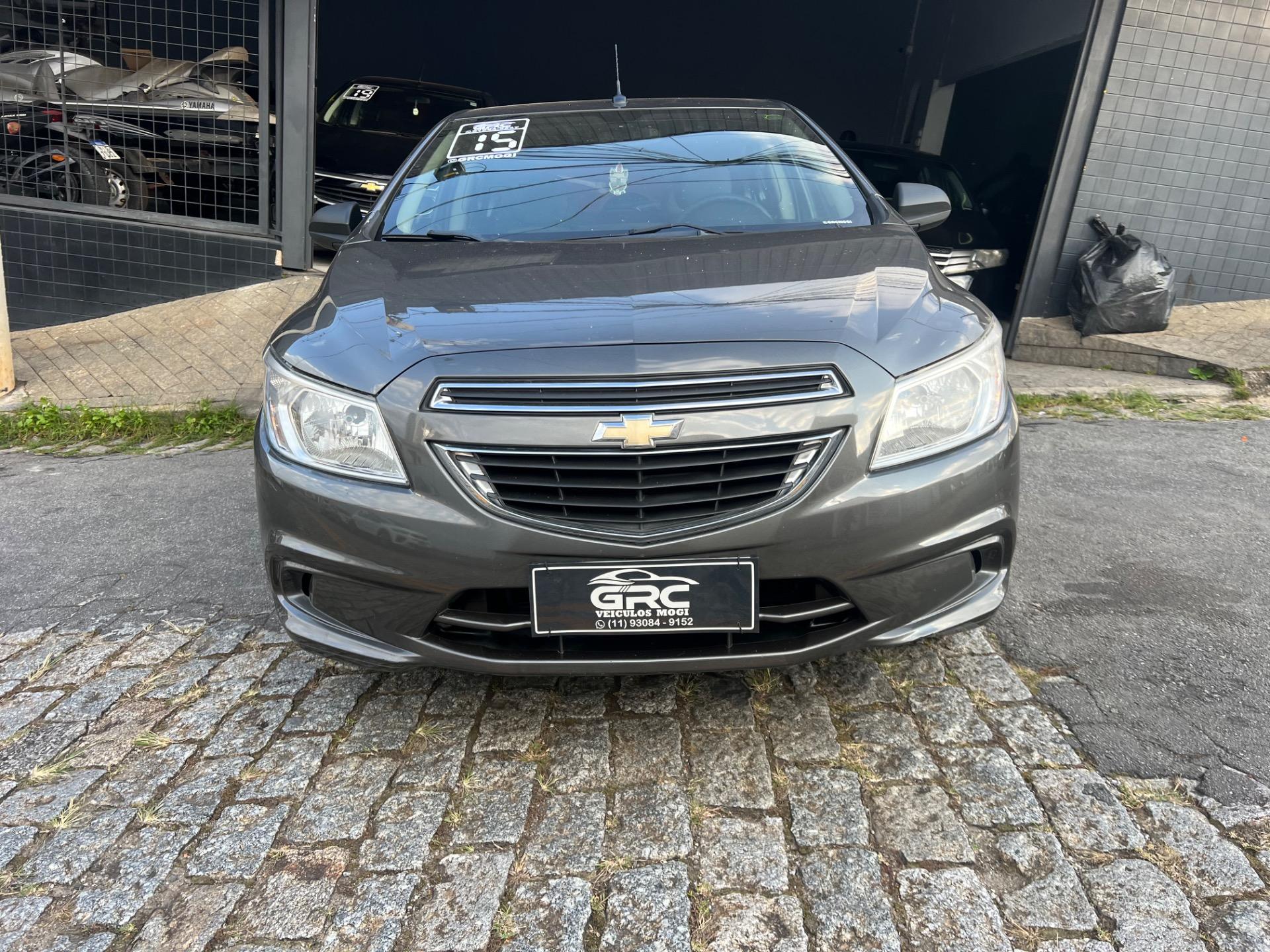 CHEVROLET Onix Hatch - Foto