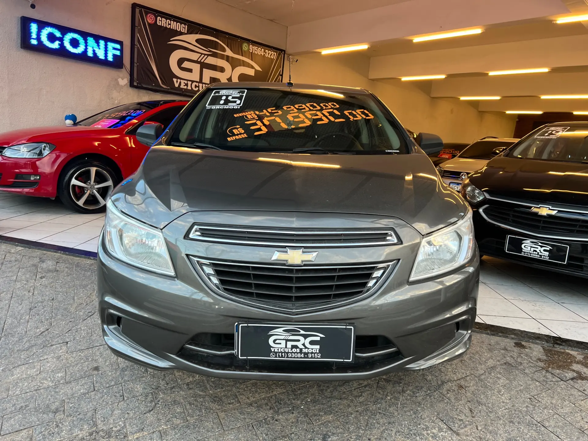 CHEVROLET Onix Hatch - Foto