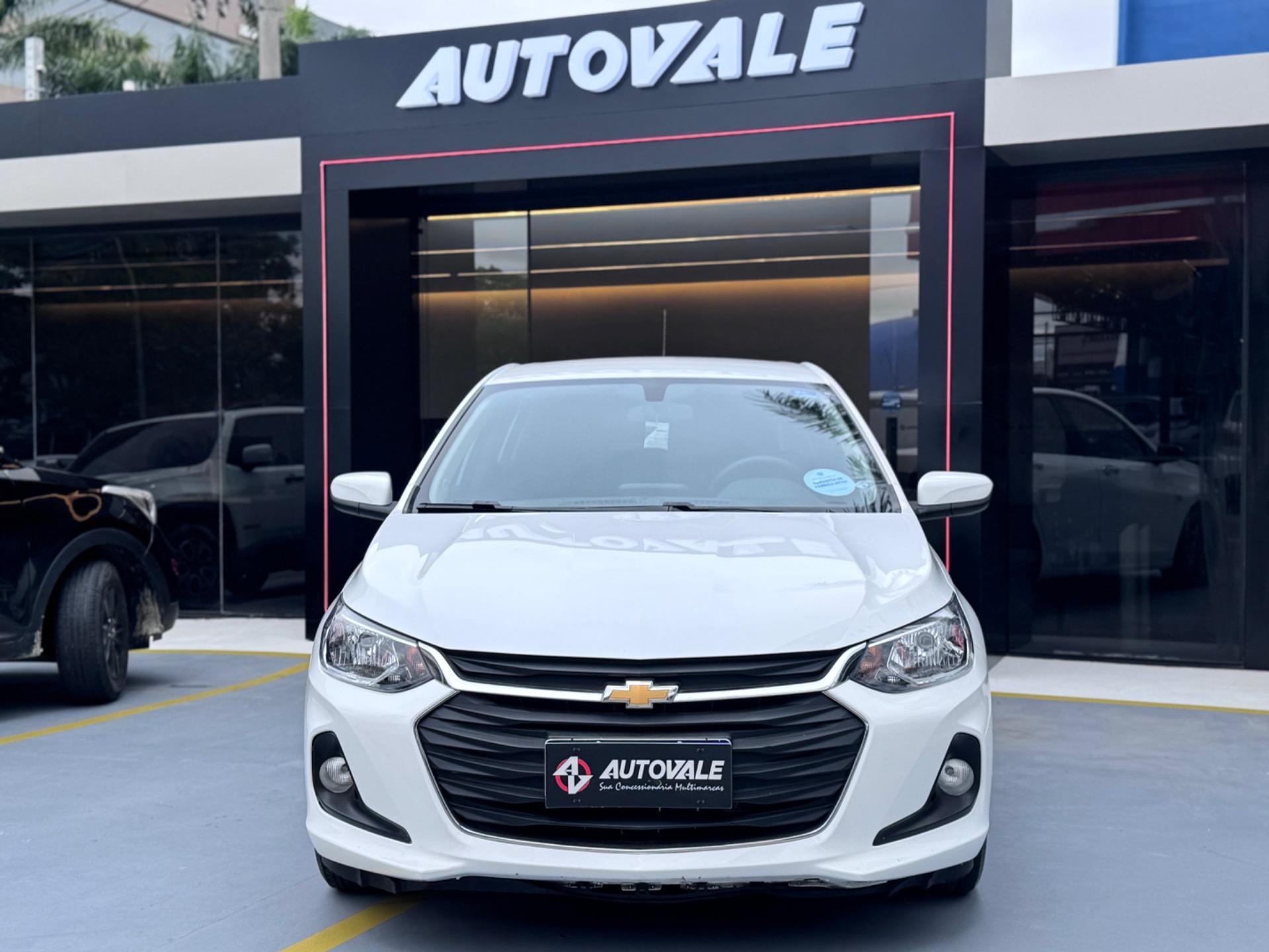 CHEVROLET Onix Hatch - Foto