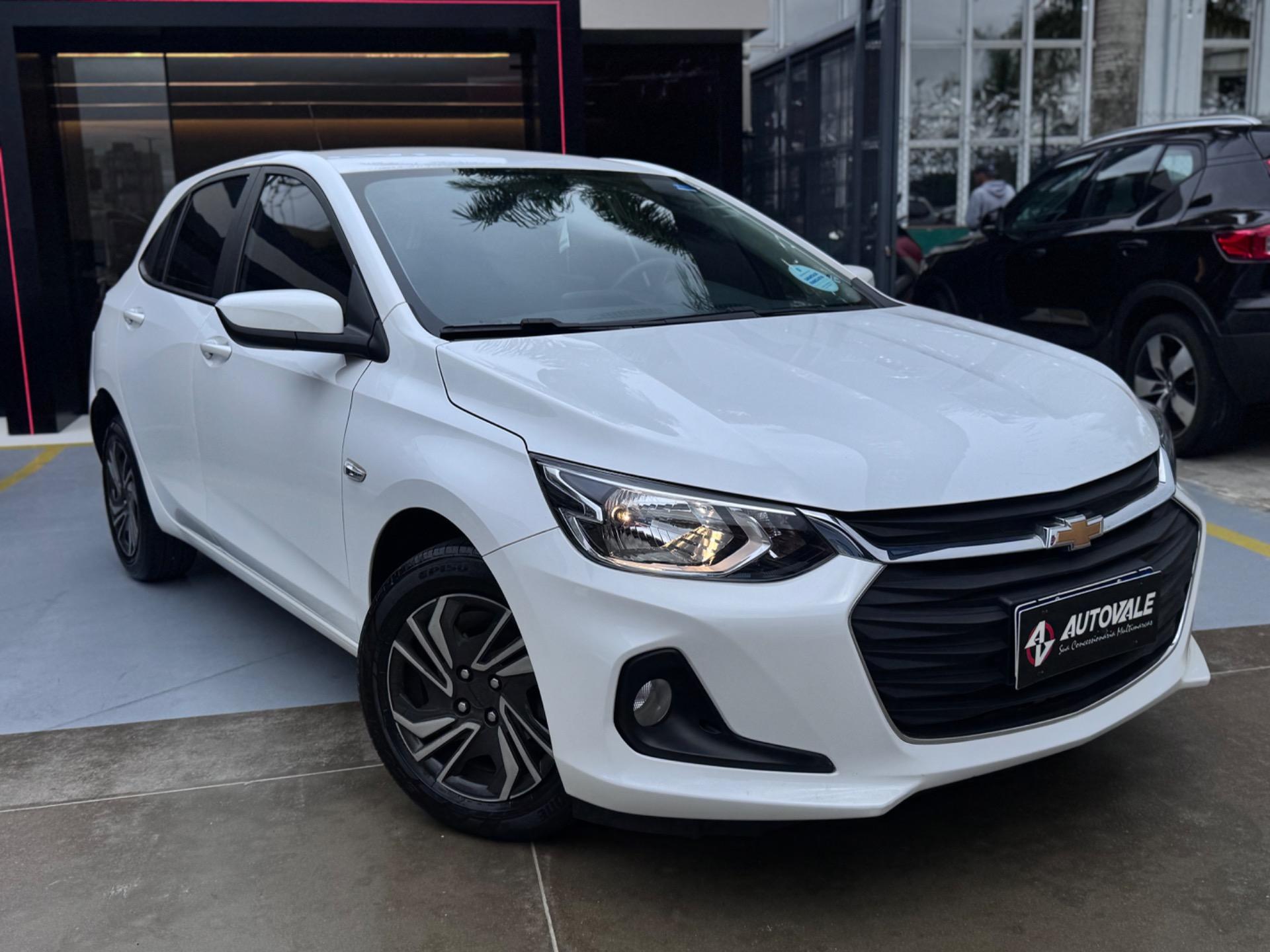 CHEVROLET Onix Hatch - Foto