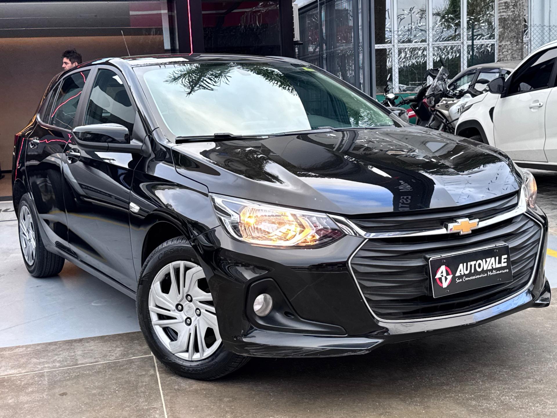 CHEVROLET Onix Hatch - Foto
