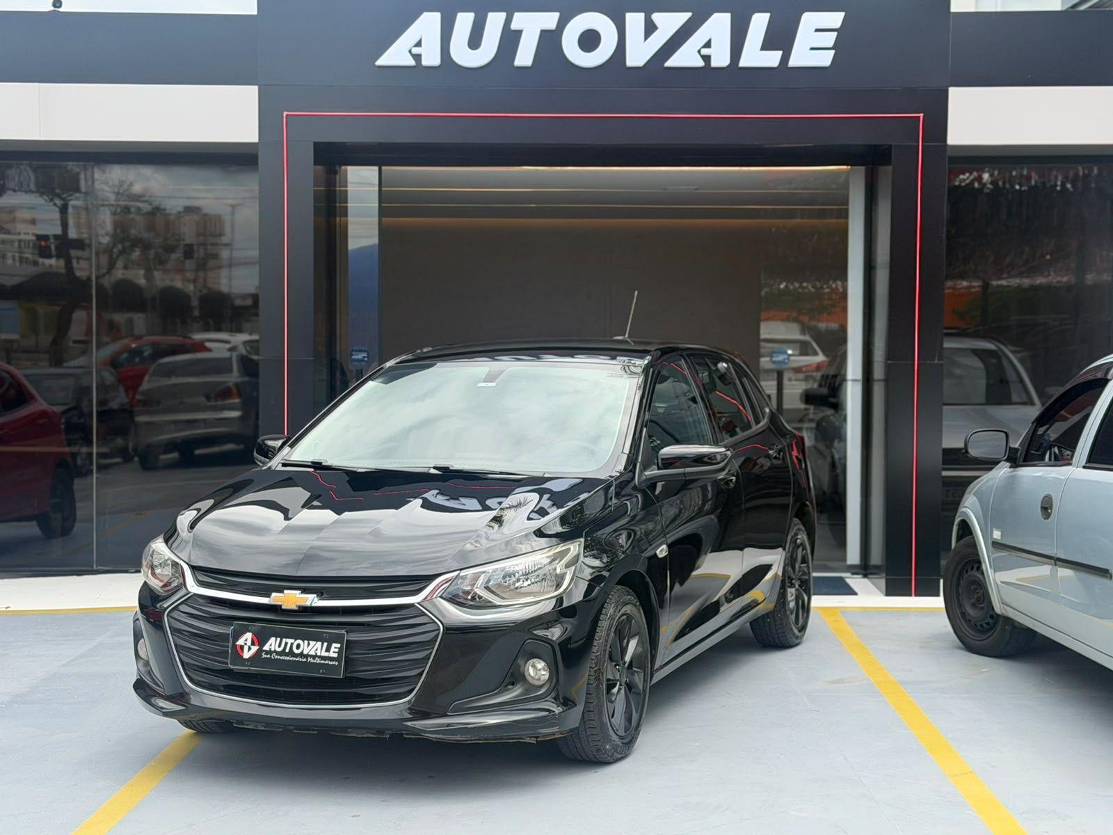 CHEVROLET Onix Hatch - Foto