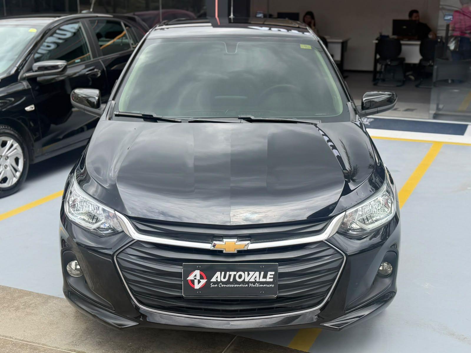 CHEVROLET Onix Hatch - Foto