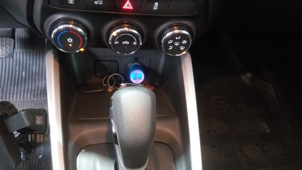 CHEVROLET Onix Sedan - Foto